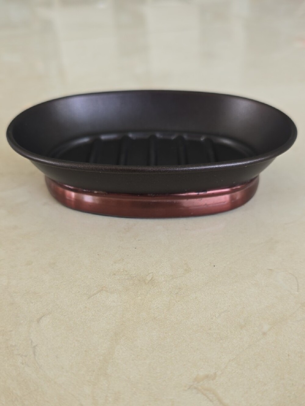 Oval Two-Tone Soap Dish in Brown and Copper - OS